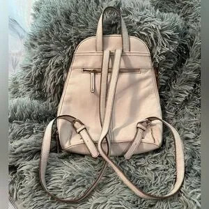 Elegant white Tignanello leather backpack Diana Backpack – Chic Vegan Leather Bag with Tassel & Gold  main image 4